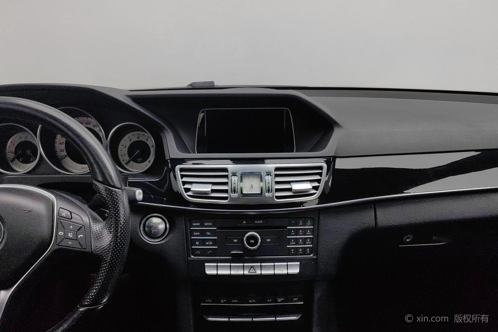 Mercedes-Benz E-Class 2015 Facelift E 260 L Sport – фото 12