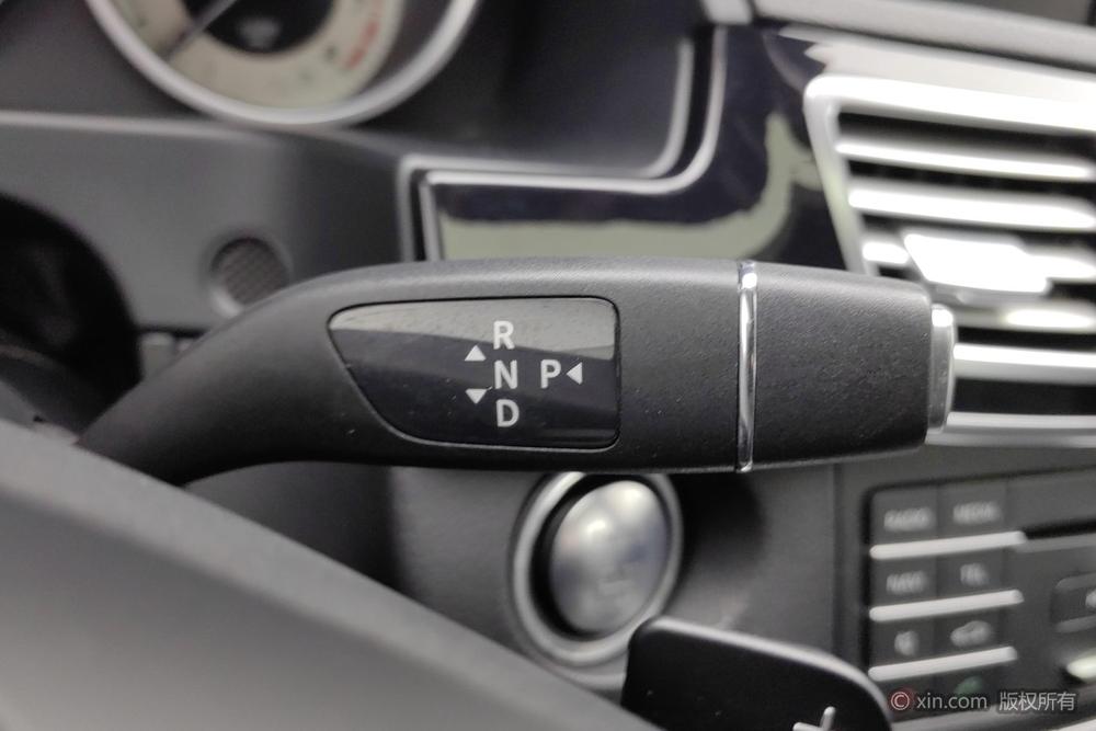 Mercedes-Benz E-Class 2015 Facelift E 260 L Sport – фото 16