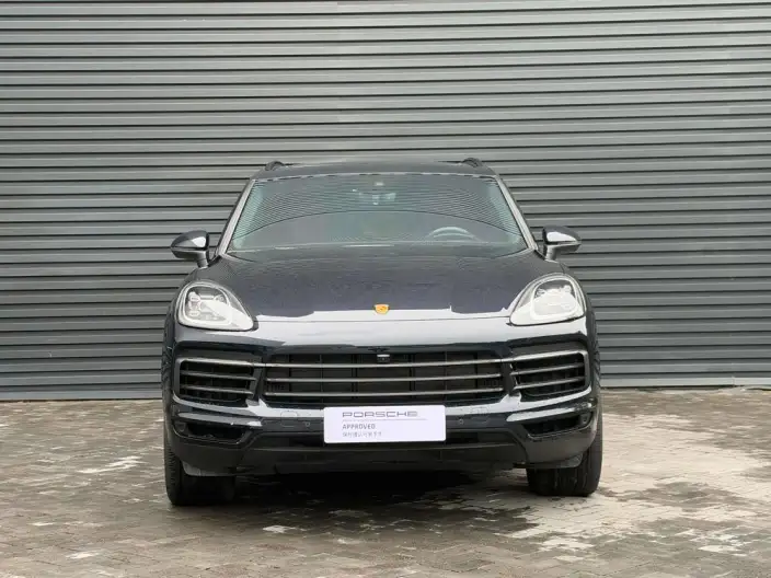 Cayenne E-Hybrid 2023 Model Cayenne E-Hybrid 2.0T Platinum edition