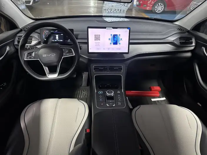 BYD Destroyer 05 2024 Model Honor Edition DM-i 55KM Luxury Model – фото 9