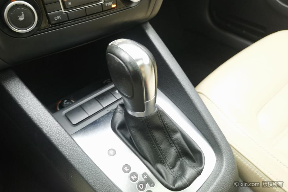 Volkswagen Sagitar 2012 1.4TSI Automatic Flagship – фото 16