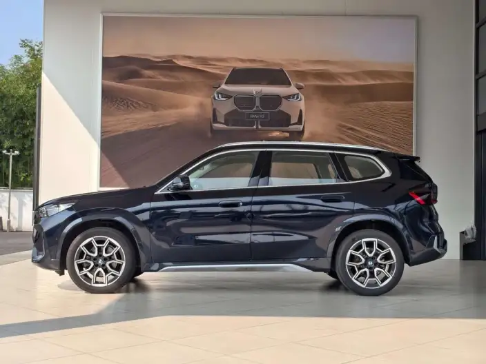 BMW X1 2026 Model sDrive25Li X Design Set – фото 3