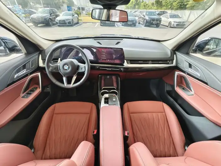 BMW X1 2026 Model sDrive25Li X Design Set – фото 10