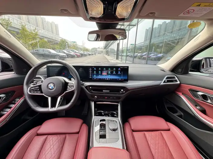 BMW 3 Series 2025 Model 330Li M Sports Night Set – фото 8