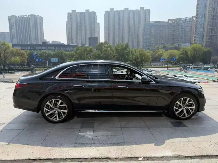 Mercedes-Benz E-Class 2024 Model Facelift E 300 L Fashion Model sedan – фото 8