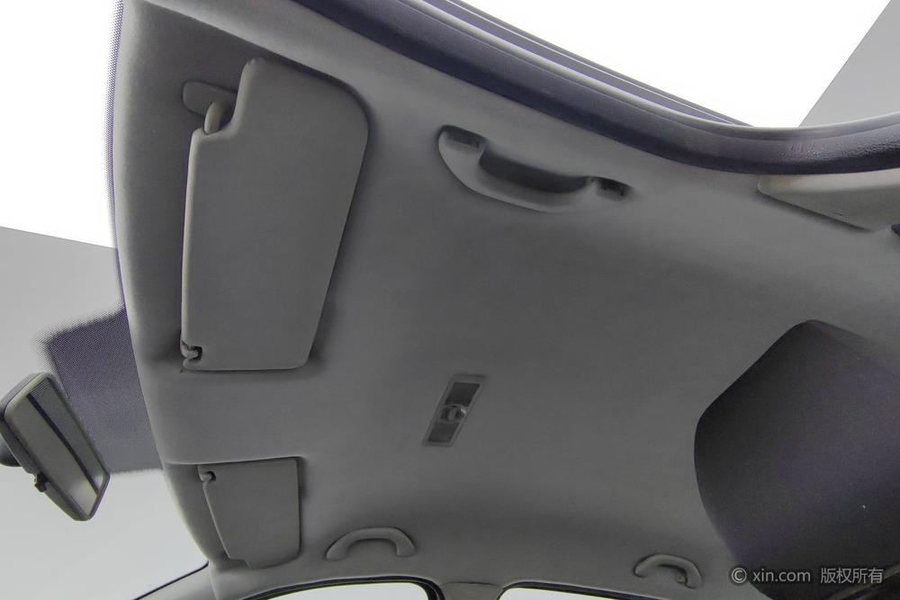 Volkswagen Lavida 2013 Classic Facelift 1.6L Manual Style – фото 21