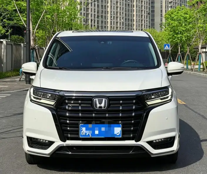 Honda Elysion 2022 Model 2.0L Hybrid Deluxe Edition – фото 2