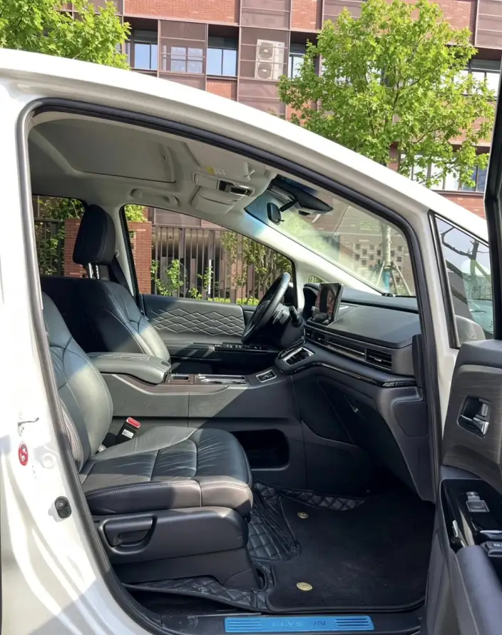 Honda Elysion 2022 Model 2.0L Hybrid Deluxe Edition – фото 5