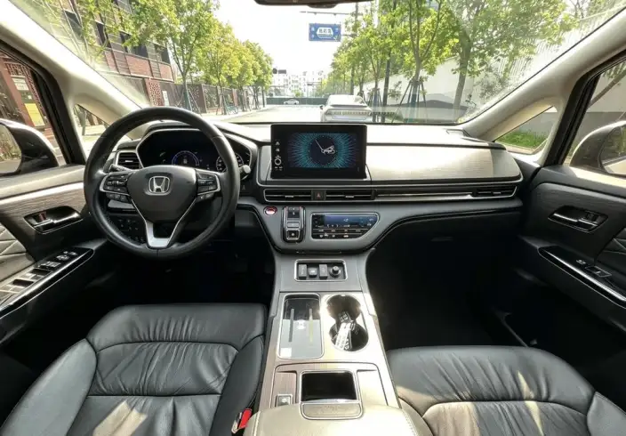 Honda Elysion 2022 Model 2.0L Hybrid Deluxe Edition – фото 7