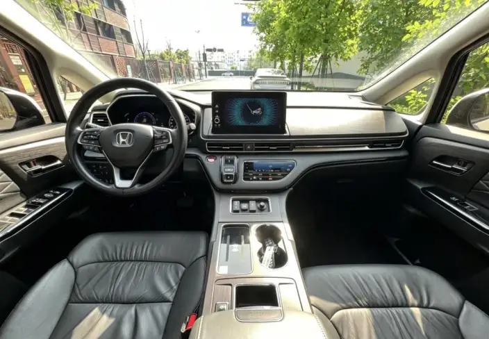 Honda Elysion 2022 Model 2.0L Hybrid Deluxe Edition – фото 10