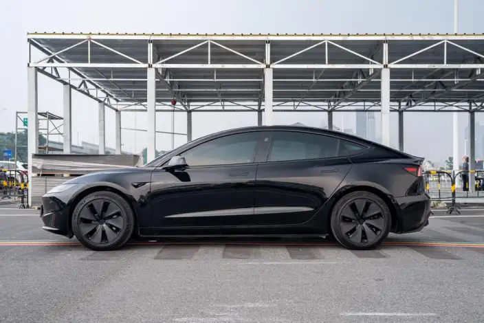 Model 3 2023 Model Long Battery Life Pro All-wheel drive version – фото 4