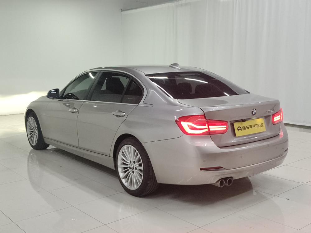BMW 3 Series 2018 320Li Style – фото 5