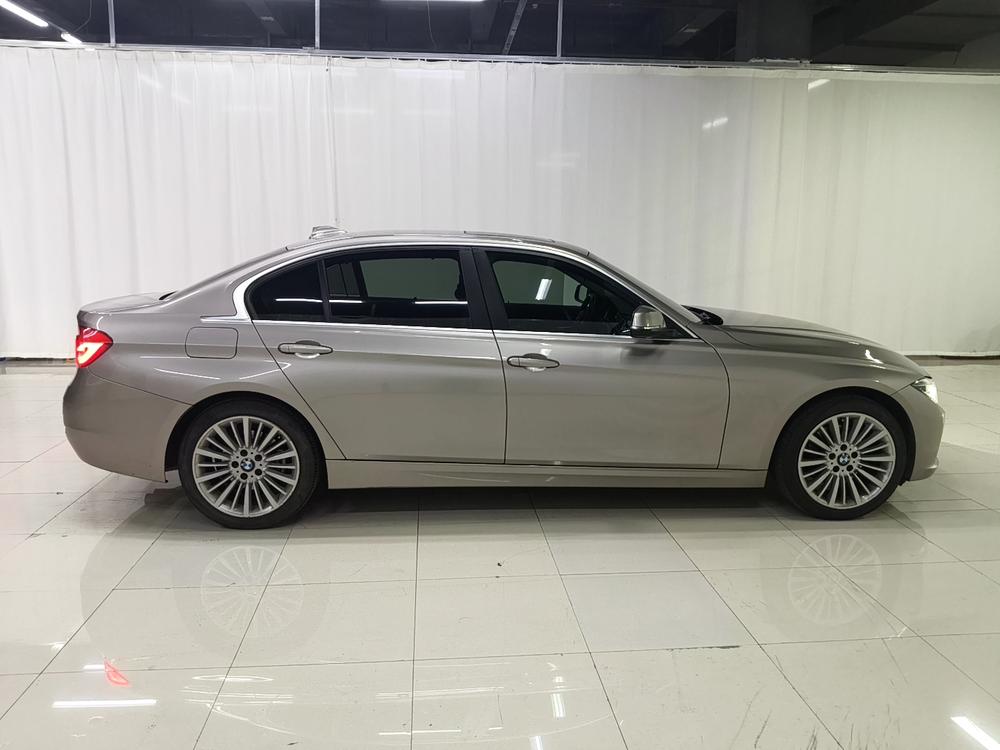 BMW 3 Series 2018 320Li Style – фото 8