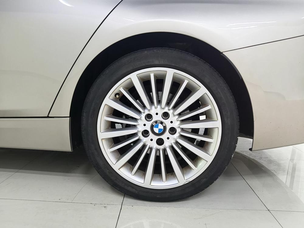 BMW 3 Series 2018 320Li Style – фото 9
