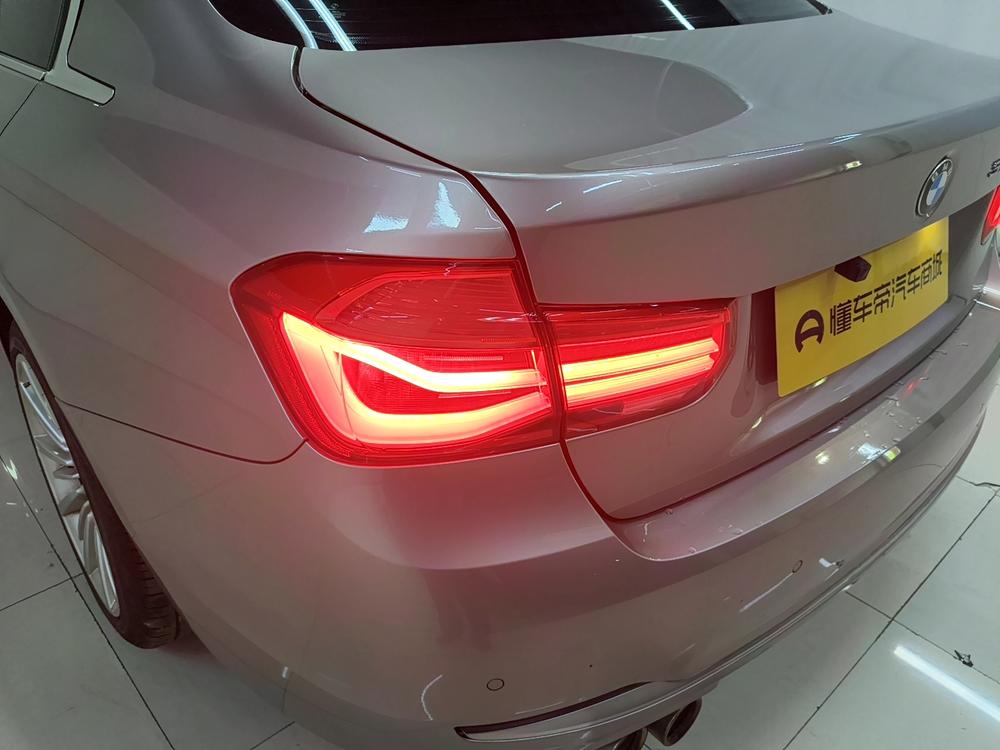 BMW 3 Series 2018 320Li Style – фото 13