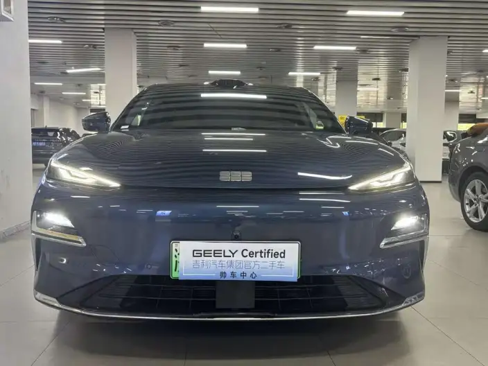 Geely Galaxy E8 PHEV 2025 Model 130km EM-P Galaxy Edition