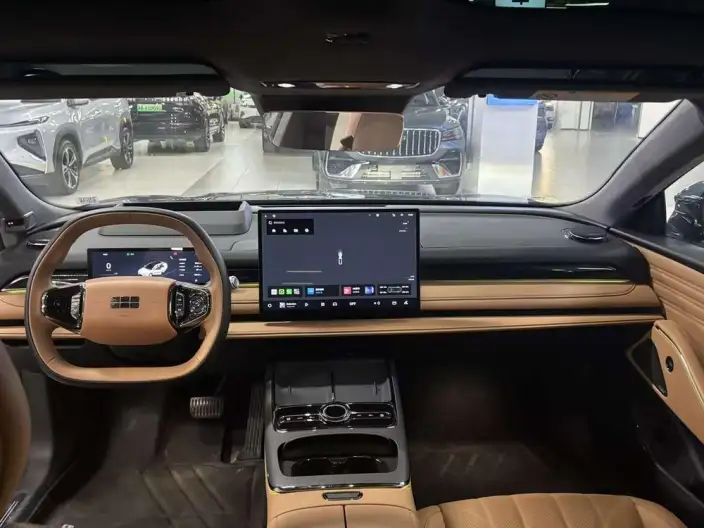 Geely Galaxy E8 PHEV 2025 Model 130km EM-P Galaxy Edition – фото 7