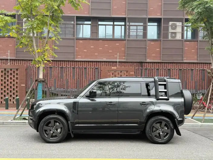 Land Rover Defender 2023 Model Facelift 110 P400 X-Dynamic HSE – фото 3