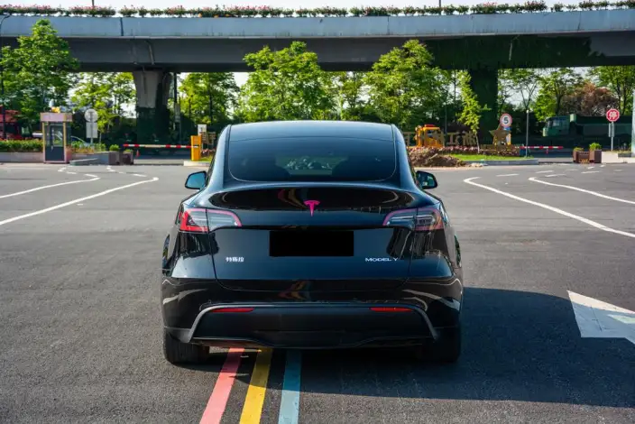 Model Y 2023 Model Rear-wheel drive version – фото 6