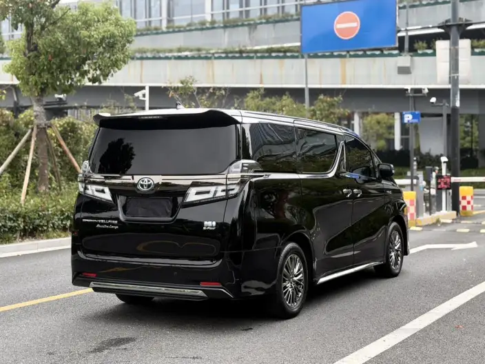 Vellfire 2022 Model Toyota Crown Hybrid Jin Shine Special Edition 2.5L HV Supreme Edition – фото 6