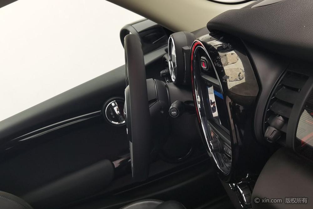 MINI 2019 1.5T COOPER Artist – фото 9