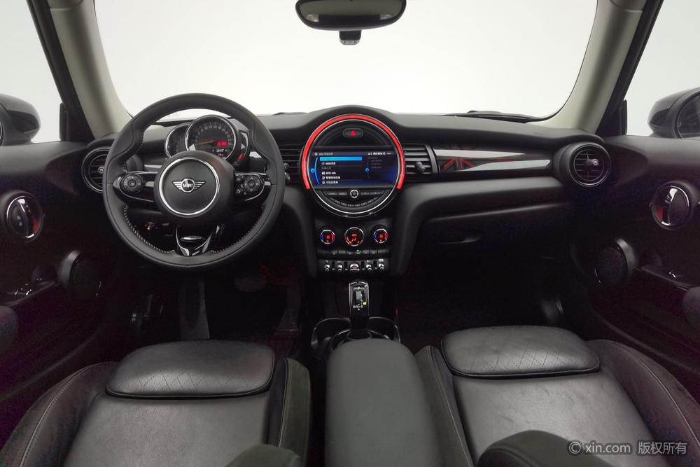 MINI 2019 1.5T COOPER Artist – фото 12