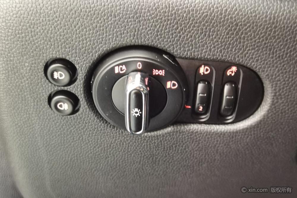 MINI 2019 1.5T COOPER Artist – фото 16