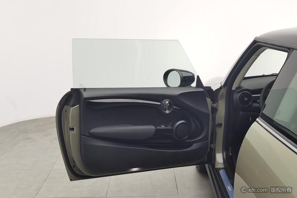 MINI 2019 1.5T COOPER Artist – фото 21