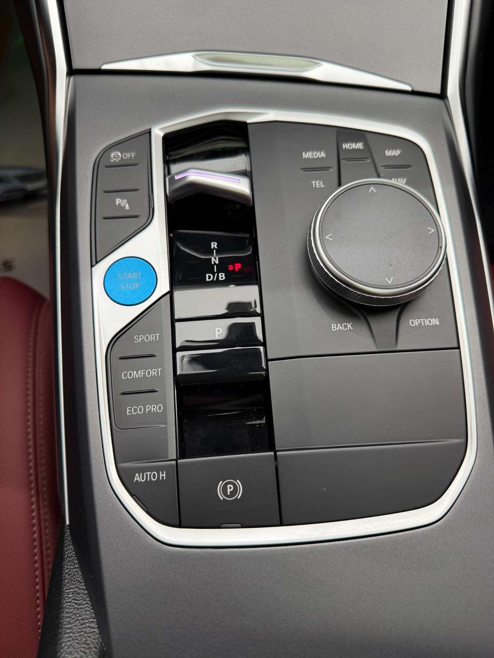 BMW i3 2026 модификация eDrive35L – фото 19