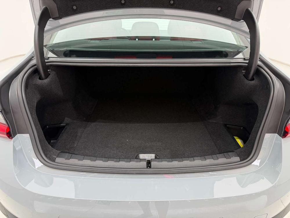 BMW i3 2026 модификация eDrive35L – фото 24