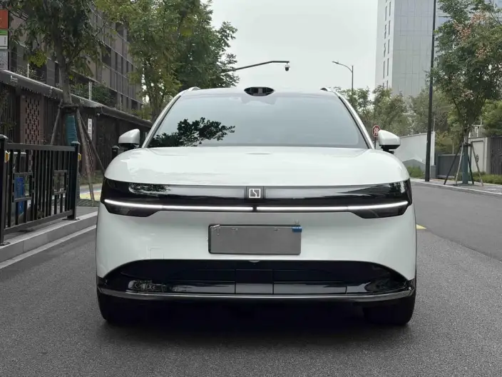 ZEEKR 7X 2025 Model 75kWh Rear Drive Smart Driving Edition