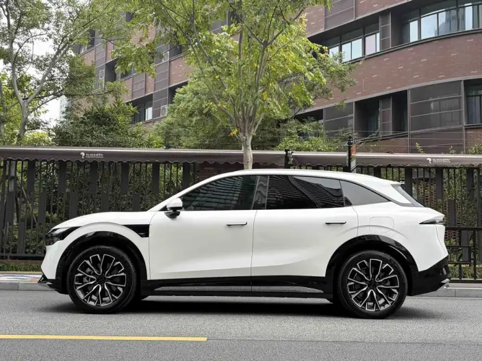ZEEKR 7X 2025 Model 75kWh Rear Drive Smart Driving Edition