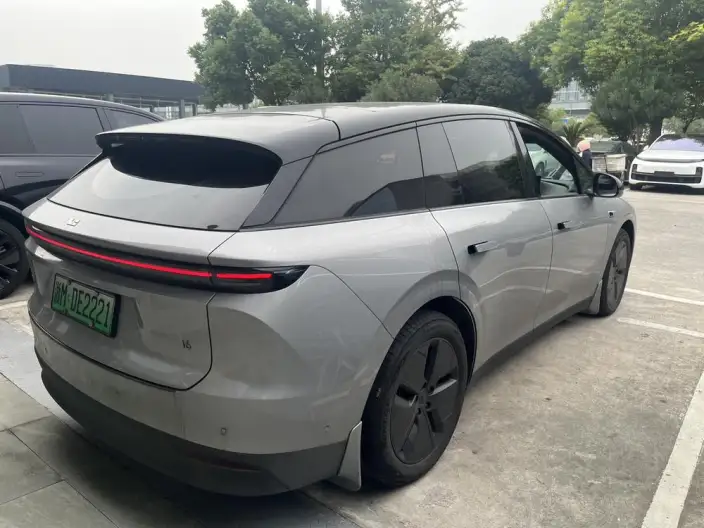 Li Auto i6 2025 Model 2WD Standard Edition – фото 6