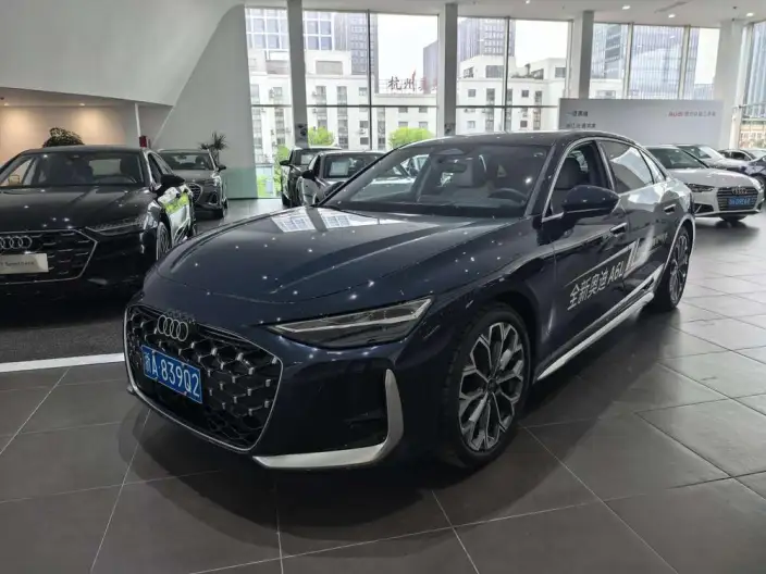 Audi A6L 2026 Model 2.0T quattro Exclusive Model – фото 1