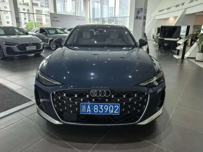 Audi A6L 2026 Model 2.0T quattro Exclusive Model – фото 2