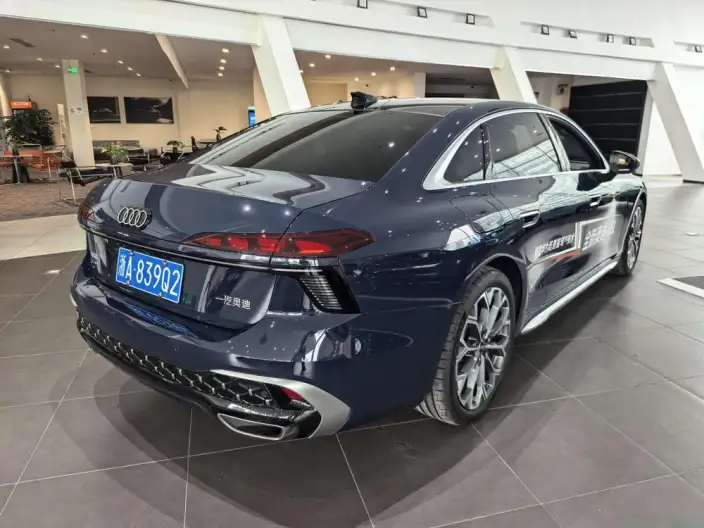 Audi A6L 2026 Model 2.0T quattro Exclusive Model – фото 4