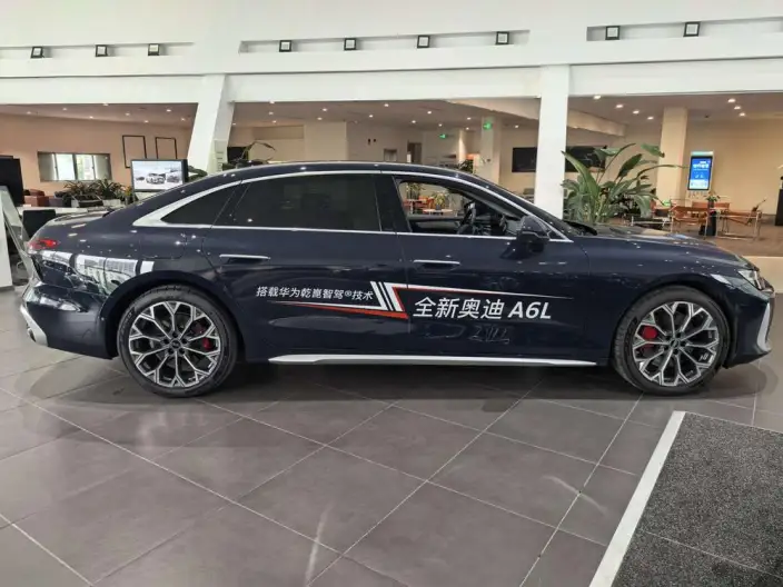 Audi A6L 2026 Model 2.0T quattro Exclusive Model – фото 5