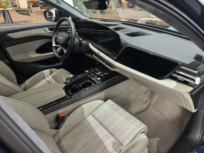 Audi A6L 2026 Model 2.0T quattro Exclusive Model – фото 10