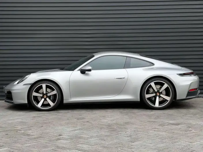 PORSCHE 911 2026 Model Carrera 3.0T