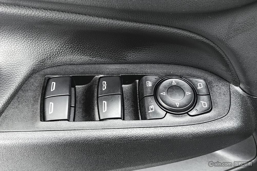 Chevrolet Equinox Модель 2018 года RS 550T автоматическое 4WD Explore Edition – фото 23