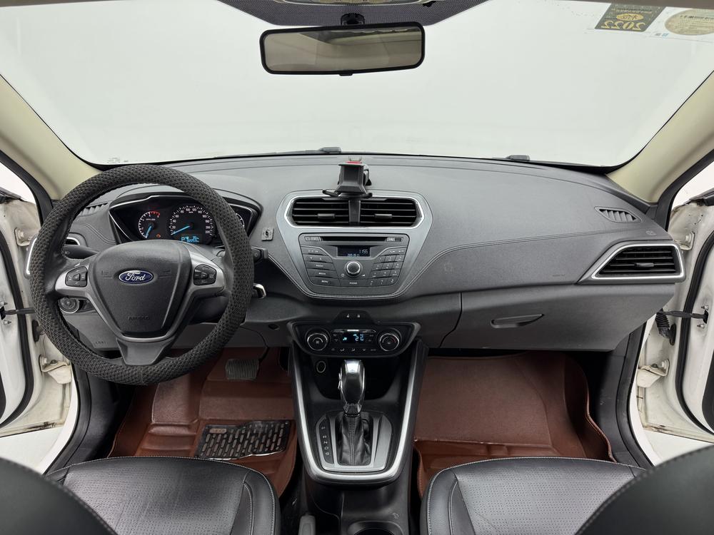 Ford Escort 2015 1.5L Automatic Fashion – фото 14