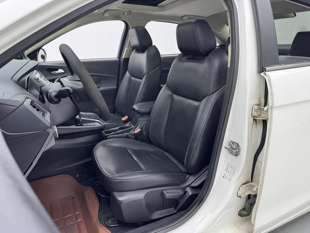 Ford Escort 2015 1.5L Automatic Fashion – фото 21