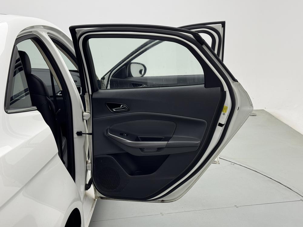 Ford Escort 2015 1.5L Automatic Fashion – фото 28