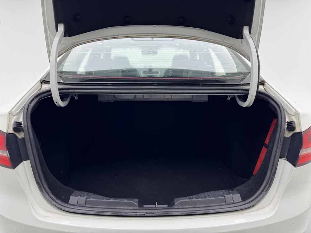 Ford Escort 2015 1.5L Automatic Fashion – фото 29