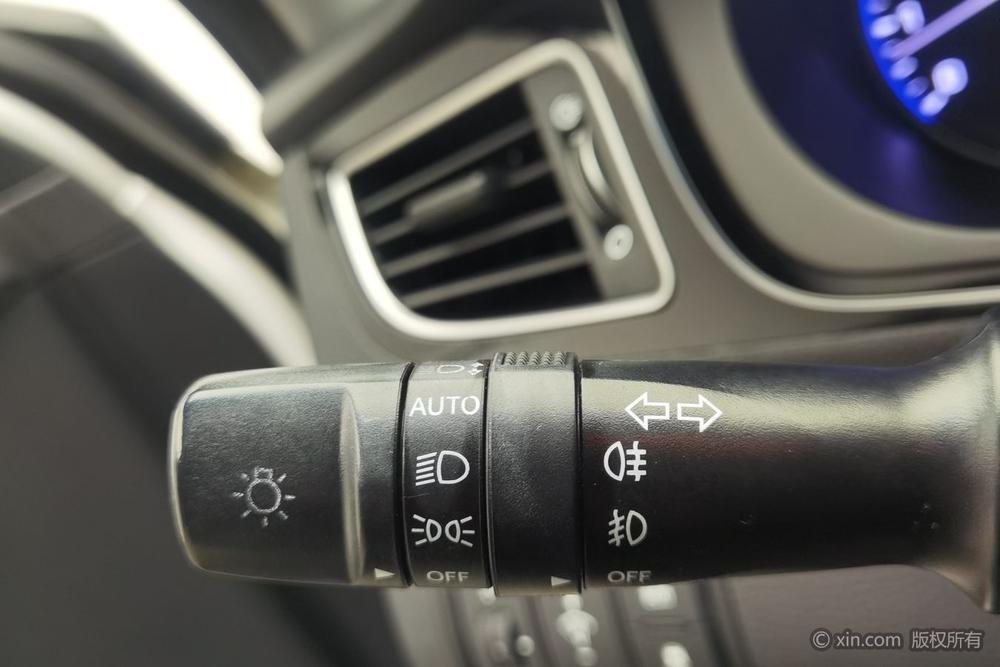 Hyundai Mistra 2014 1.8L Auto Premium DLX – фото 16