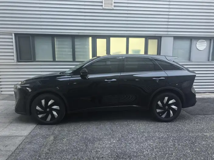 Venucia V+ DD-i 2023 Model 110KM iE Edition – фото 3