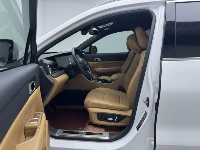 Li Auto ONE 2021 Model Extended Range 6 seat Edition – фото 17