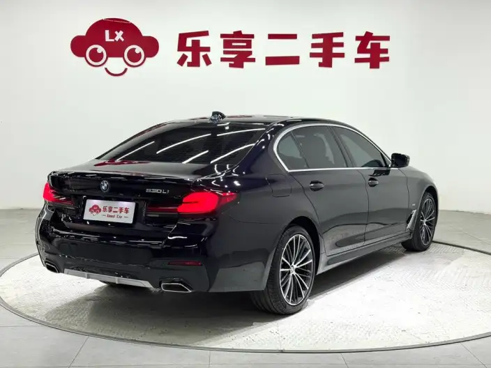 BMW 5 Series 2022 Model 530Li Leading Model M Sports Set – фото 7