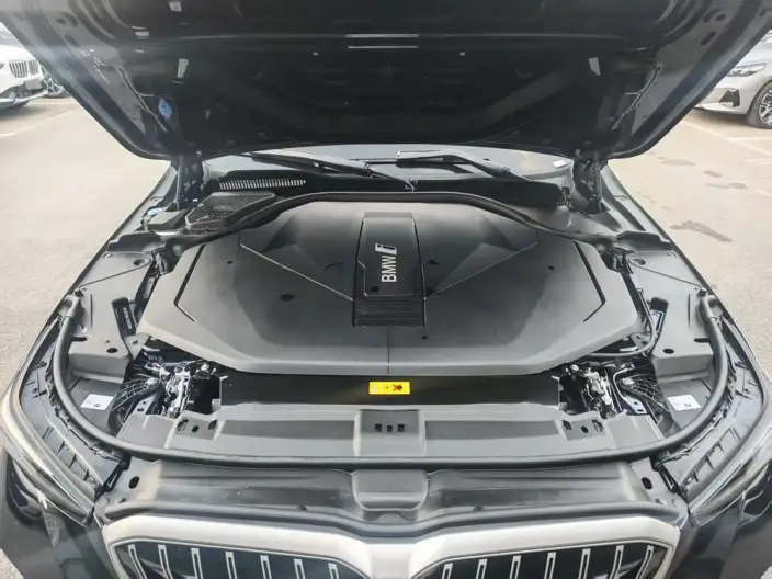BMW i5 2026 Model eDrive40L M Sports Set – фото 6