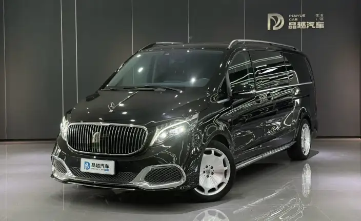 Mercedes-Benz V-Class 2022 Model V 260 L Long wheelbase Deluxe Edition – фото 1